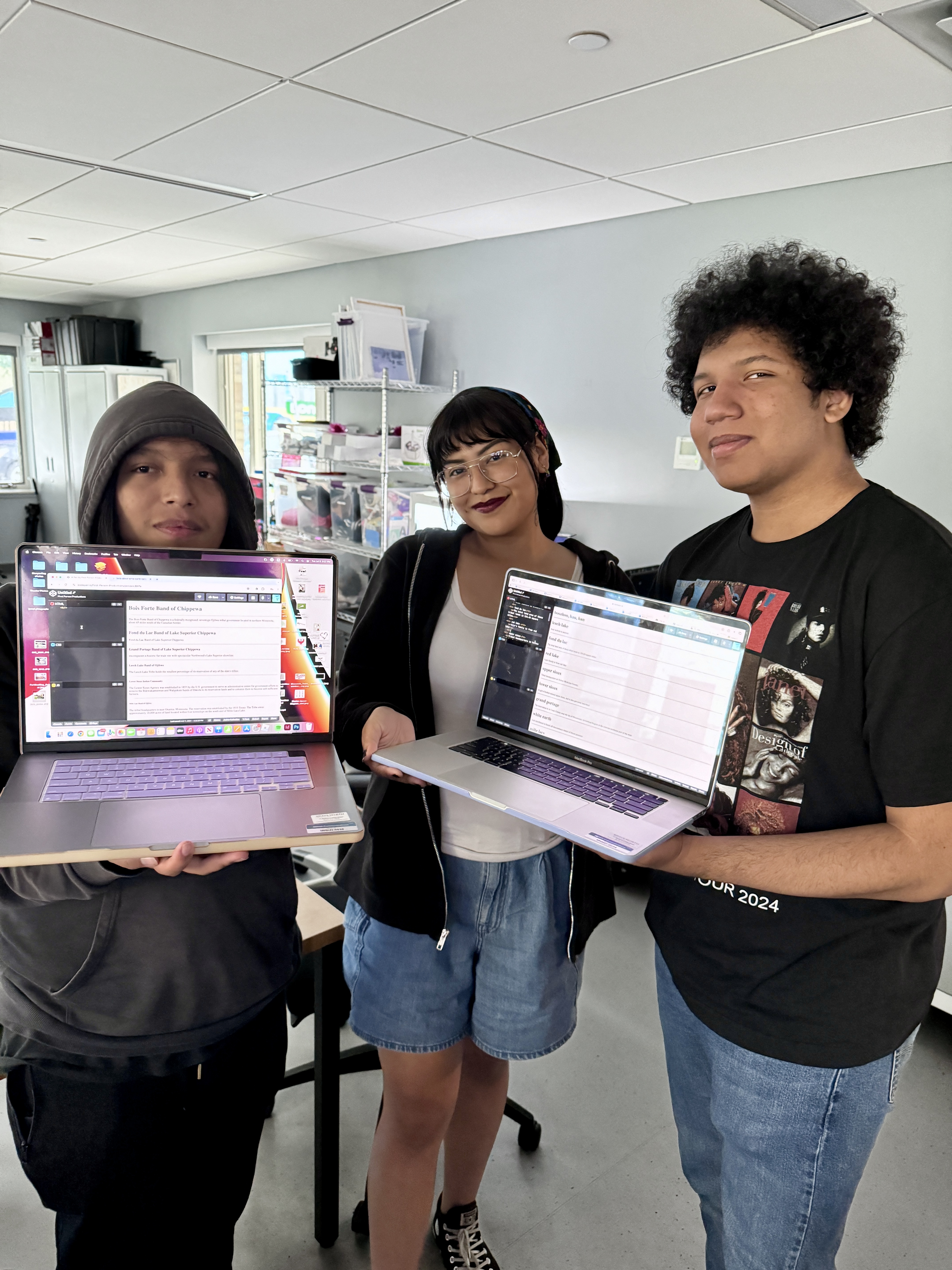 Native students learning to code